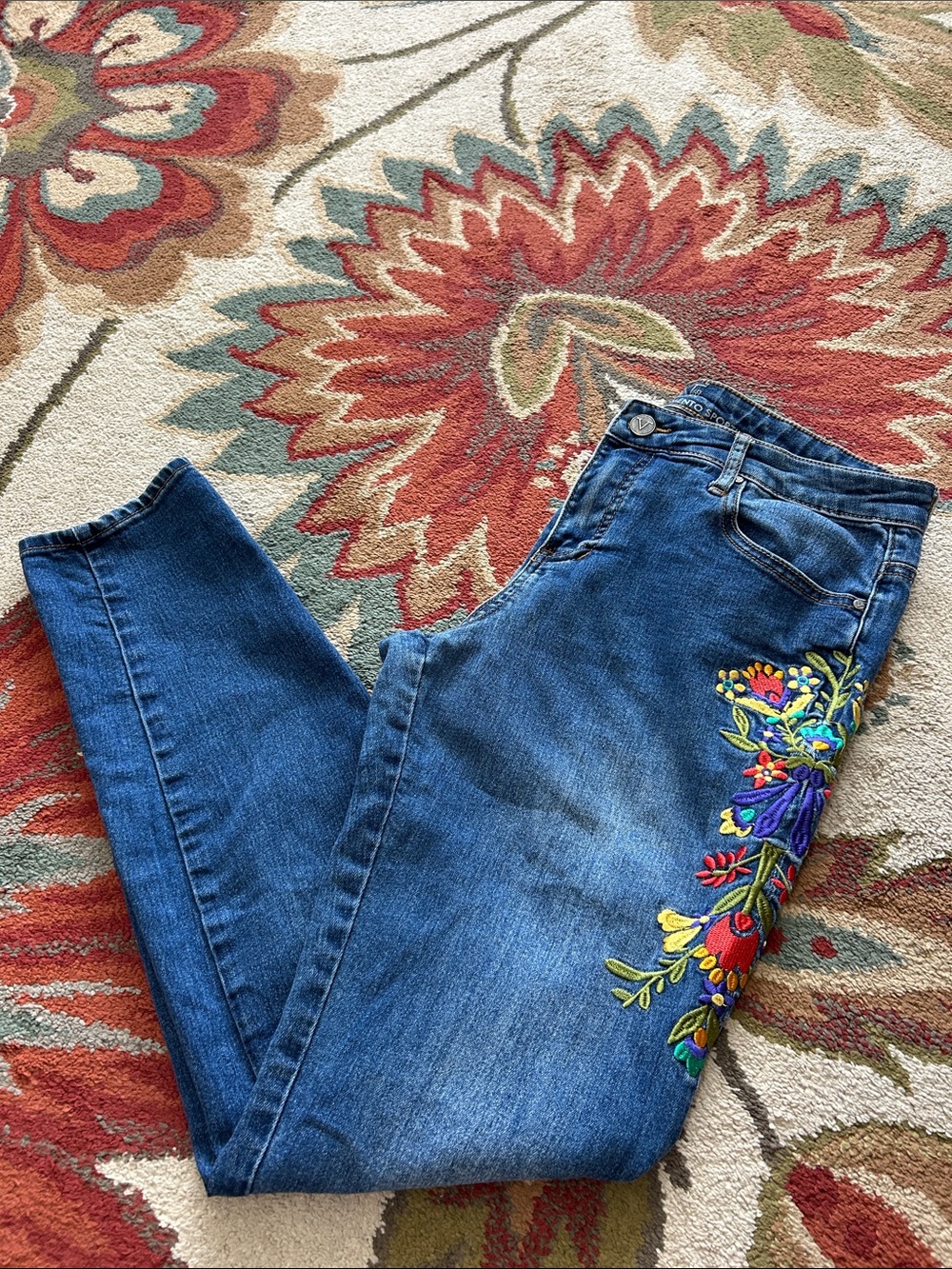 V 1969 || Embroidered Dark Blue Women’s Skinny Jeans